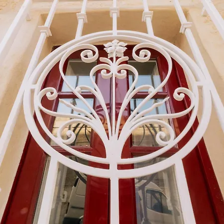 Palazzo Stella Penthouse With Jacuzzi By Vallettastay Apartman