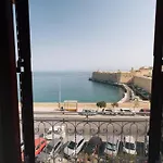 아파트 Palazzo Stella Penthouse With Jacuzzi By Vallettastay