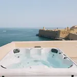 아파트 Palazzo Stella Penthouse With Jacuzzi By Vallettastay *