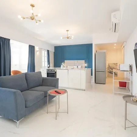 Palazzo Stella Penthouse With Jacuzzi By Vallettastay *