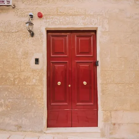 Palazzo Stella Penthouse With Jacuzzi By Vallettastay Valletta