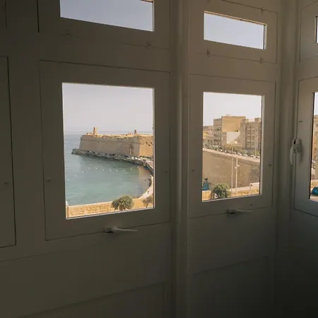 Palazzo Stella Penthouse With Jacuzzi By Vallettastay Apartment *