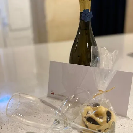 Apartment Palazzo Stella Penthouse With Jacuzzi By Vallettastay