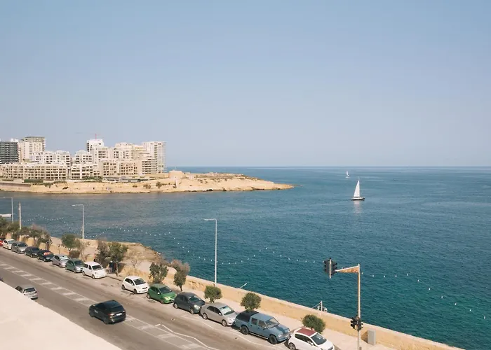 Palazzo Stella Penthouse With Jacuzzi By Vallettastay アパート バレッタ