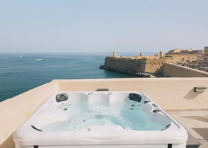 アパート Palazzo Stella Penthouse With Jacuzzi By Vallettastay *